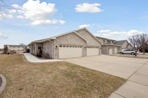 Trailside, DE PERE, WI 54115