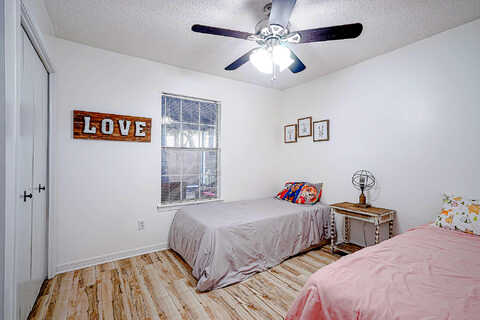 Wright, NICEVILLE, FL 32578