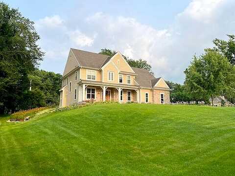 Terrace, ELM GROVE, WI 53122