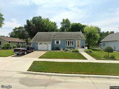 8Th, WORTHINGTON, MN 56187