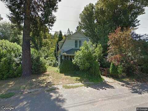 Molly, GLENDALE, OR 97442