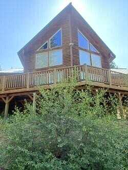 Lolah, CRESCENT LAKE, OR 97733