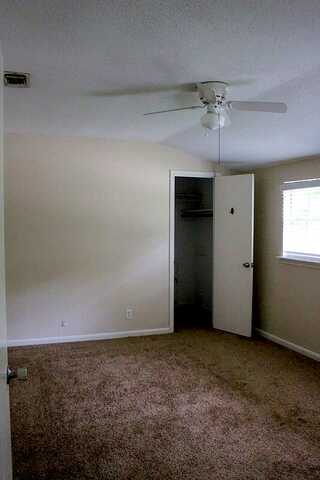 Thistle, LAKE JACKSON, TX 77566
