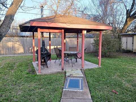 Wayne, CLUTE, TX 77531