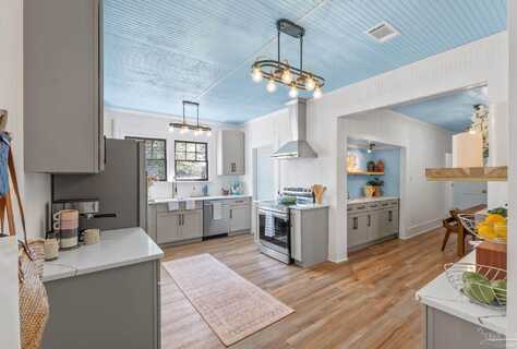 Central, PENSACOLA, FL 32507