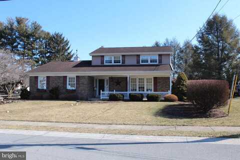 Brook, EAST PETERSBURG, PA 17520