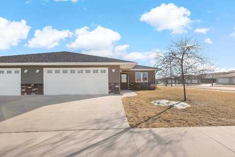 Tee Box, STEWARTVILLE, MN 55976