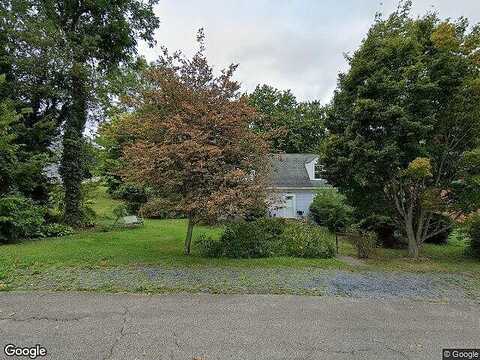Elizabeth, WAYNESBORO, VA 22980