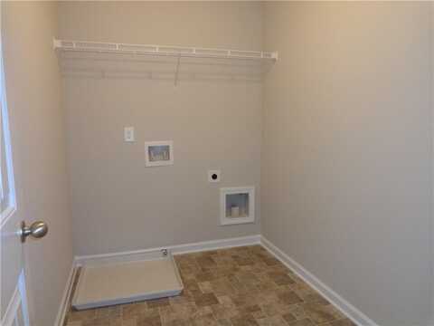 Sarah, DALLAS, GA 30157