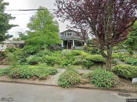 Pine, PORTLAND, OR 97214