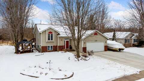 Ridge Point, CHISAGO CITY, MN 55013