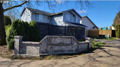 Snowberry, VANCOUVER, WA 98664