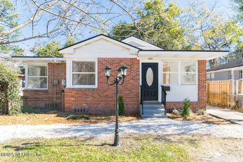 Nelson, JACKSONVILLE, FL 32205