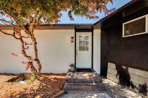 11Th, VANCOUVER, WA 98661