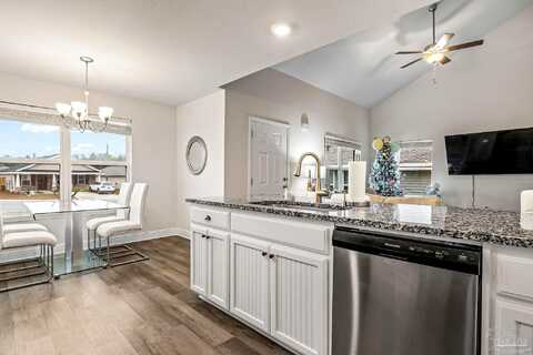 Sonny, PENSACOLA, FL 32504