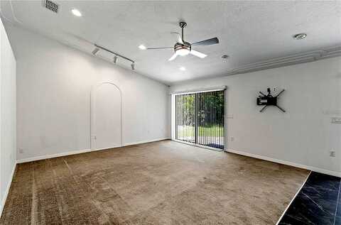 Pelican, EUSTIS, FL 32736