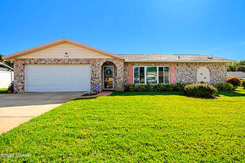 Mollie, DAYTONA BEACH, FL 32114