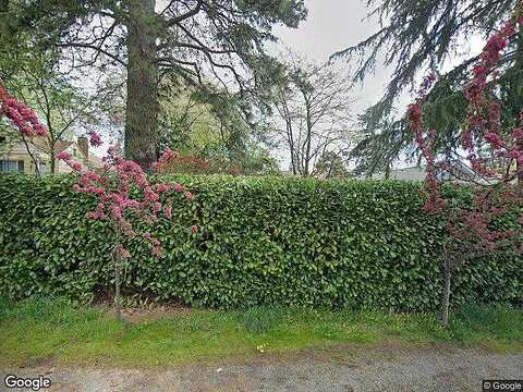 Dayton, SEATTLE, WA 98103