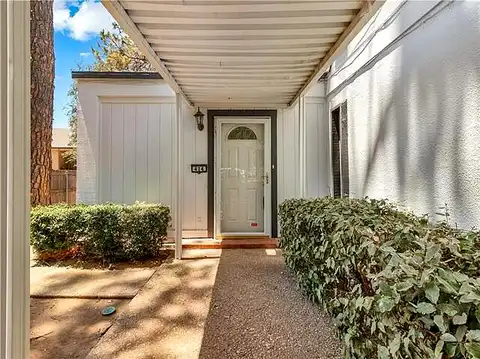 Hollyhill, DENTON, TX 76205