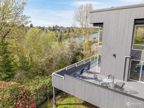 46Th, SEATTLE, WA 98118