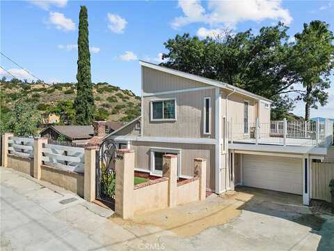 Dennis, CHATSWORTH, CA 91311