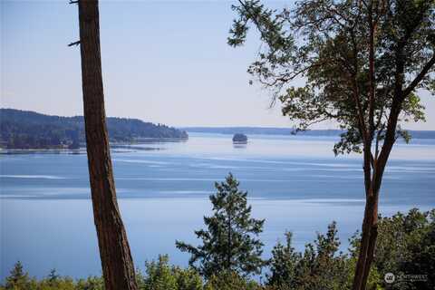 128Th Street, GIG HARBOR, WA 98329