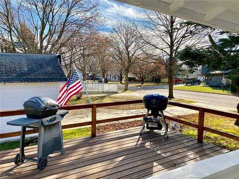 Everett, LE ROY, MN 55951