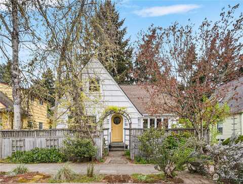 39Th, SEATTLE, WA 98116