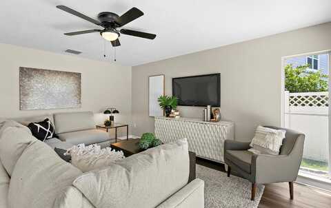Esprit, TAMPA, FL 33647