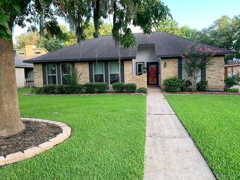 Bayberry, LAKE JACKSON, TX 77566