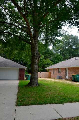 Hilary, CRESTVIEW, FL 32539