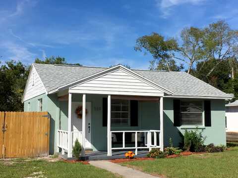 Martha, DAYTONA BEACH, FL 32117
