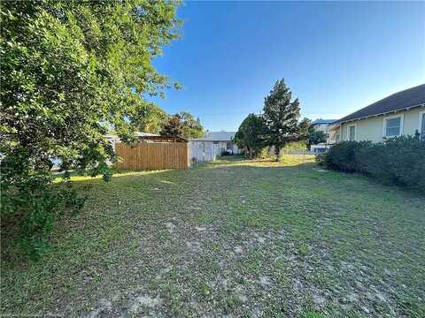 Oak, SEBRING, FL 33870