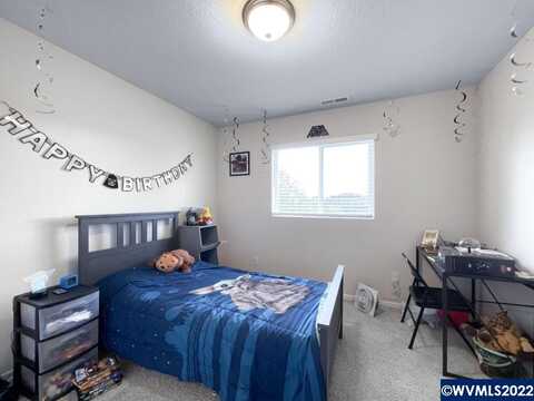 Emily, SALEM, OR 97304