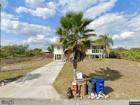 18Th, LEHIGH ACRES, FL 33976