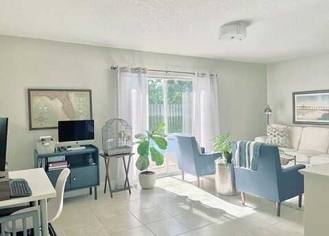 14Th, BOYNTON BEACH, FL 33426
