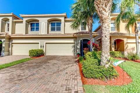 Larino, ESTERO, FL 33928