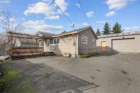 Pine, PORTLAND, OR 97233