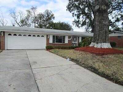 Lessard, JACKSONVILLE, FL 32208