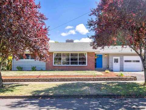 Corina, SALEM, OR 97302