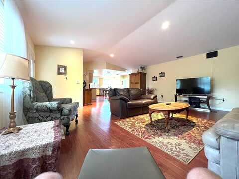 Highland, TARPON SPRINGS, FL 34689