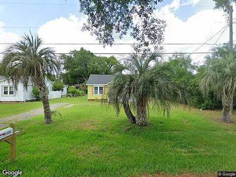 Poppy, PENSACOLA, FL 32507
