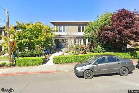 1St, KIRKLAND, WA 98033