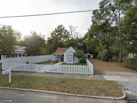 13Th, DEFUNIAK SPRINGS, FL 32435