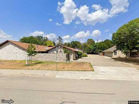 Lois, KERRVILLE, TX 78028
