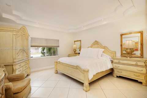 13Th, MIAMI, FL 33145