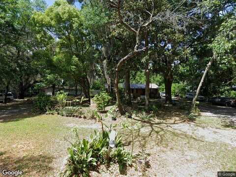 6Th, FERNANDINA BEACH, FL 32034