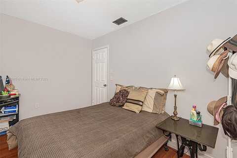 41St, SUNRISE, FL 33323