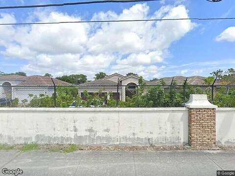Pine Tree, LAKE WORTH, FL 33462