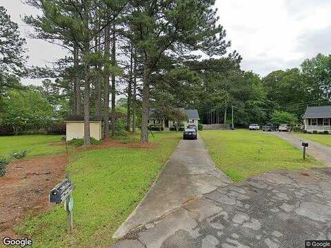 Robin, SANDERSVILLE, GA 31082